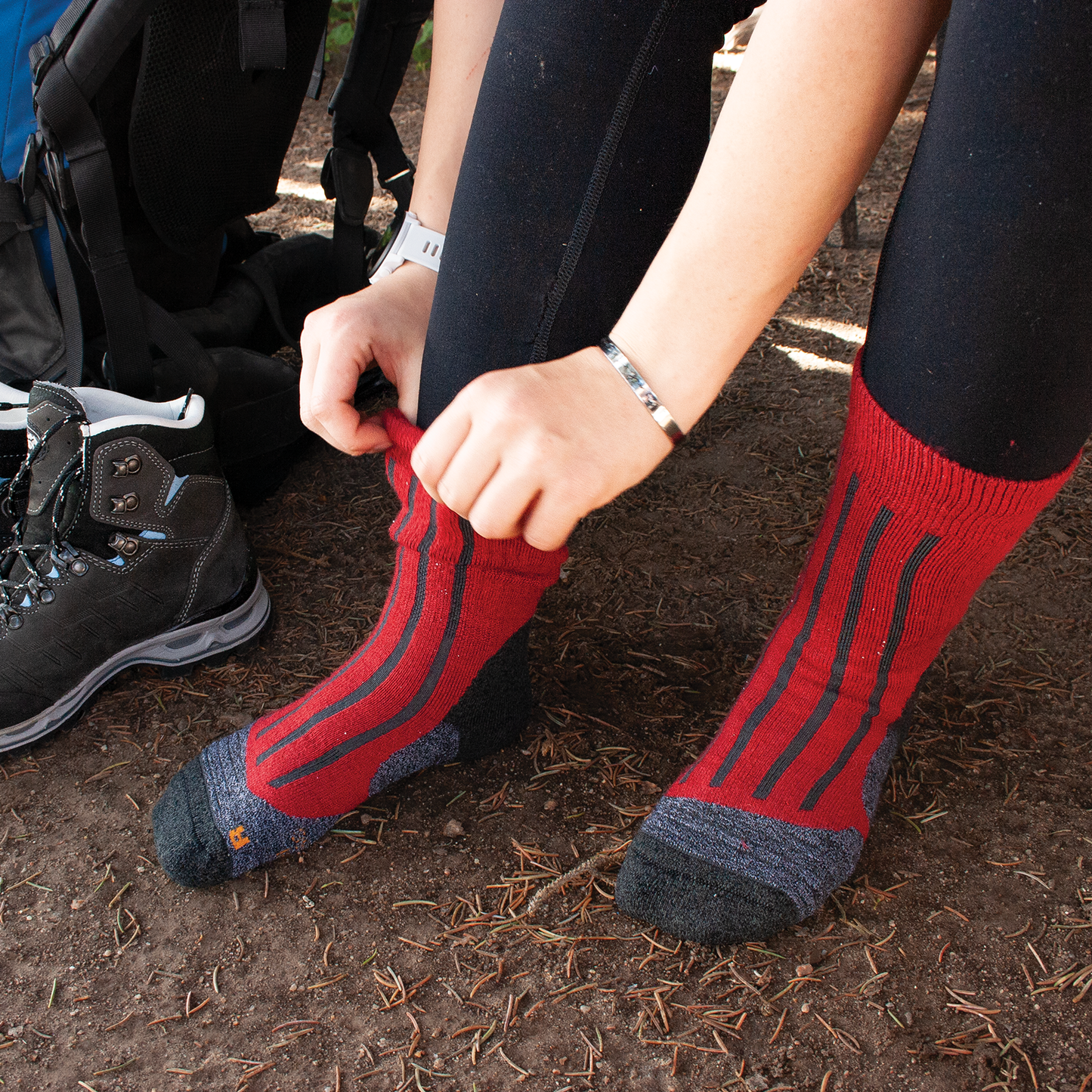 Meindl Women's MT6 Mid-Weight Merino Wool Socks